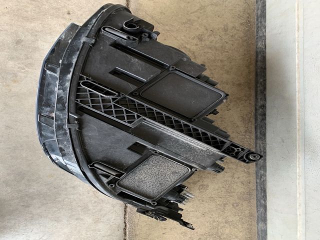 bontott VW TIGUAN Jobb Ledes Fényszóró