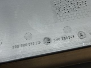 bontott VW TIGUAN Jobb Műszerfal Oldalkárpit