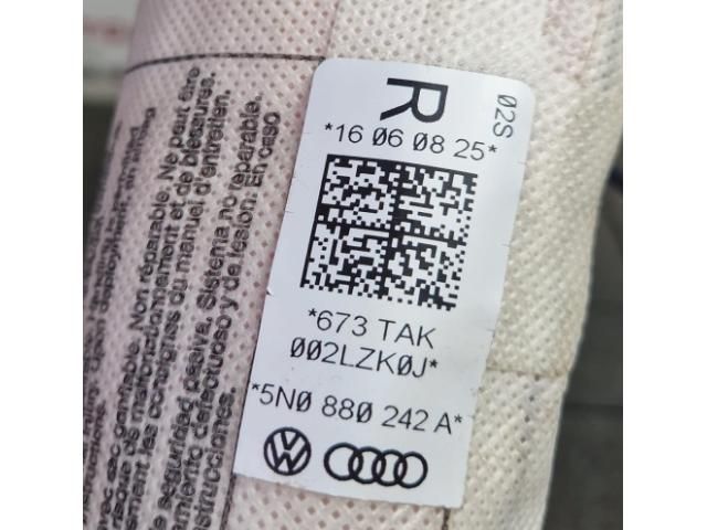 bontott VW TIGUAN Jobb Oldallégzsák