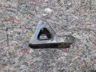 bontott VW TIGUAN Jobb Sárvédő Oldaltartó