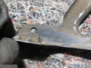 bontott VW TIGUAN Jobb Sárvédő Oldaltartó