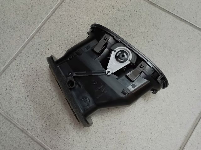 bontott VW TIGUAN Jobb Szellőző