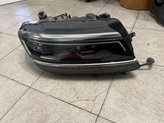 bontott VW TIGUAN Jobb Xenon Fényszóró
