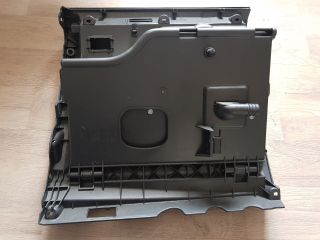 bontott VW TIGUAN Kesztyűtartó Ajtó