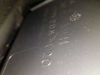 bontott VW TIGUAN Kesztyűtartó Ajtó