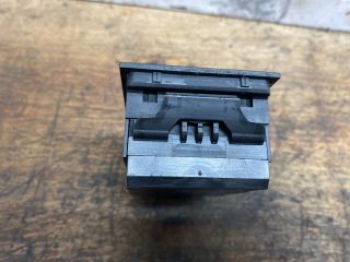 bontott VW TIGUAN Kézifék Kapcsoló