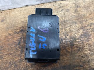 bontott VW TIGUAN Kézifék Kapcsoló