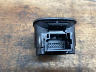 bontott VW TIGUAN Kézifék Kapcsoló