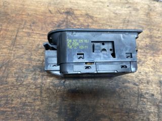 bontott VW TIGUAN Kézifék Kapcsoló