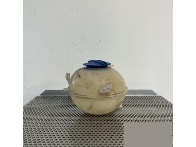 bontott VW TIGUAN Kiegyenlítő Tartály