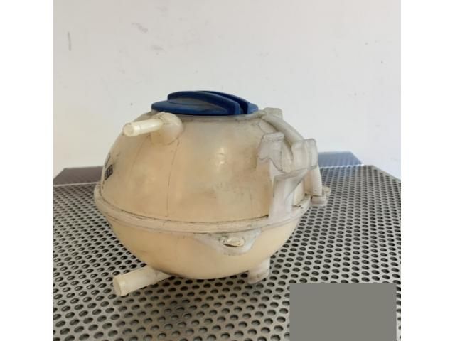 bontott VW TIGUAN Kiegyenlítő Tartály