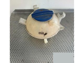 bontott VW TIGUAN Kiegyenlítő Tartály