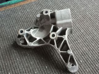 bontott VW TIGUAN Klímakompresszor Tartó Bak