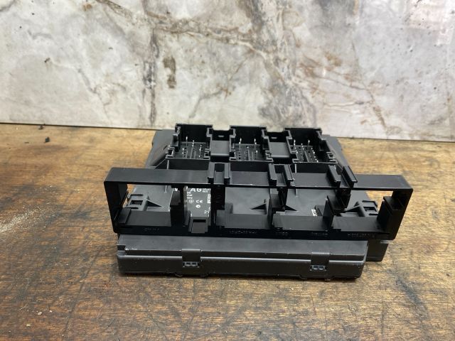 bontott VW TIGUAN Komfort Elektronika