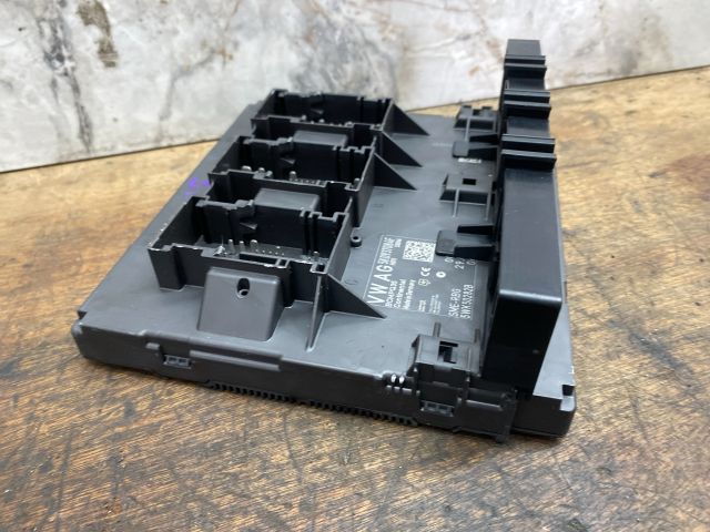 bontott VW TIGUAN Komfort Elektronika