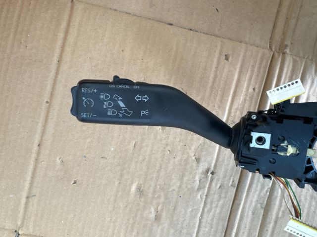 bontott VW TIGUAN Komplett Kormánykapcsoló (Bajuszkapcsoló)