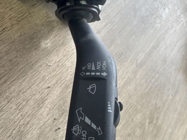 bontott VW TIGUAN Komplett Kormánykapcsoló (Bajuszkapcsoló)