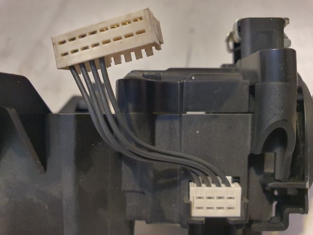 bontott VW TIGUAN Komplett Kormánykapcsoló (Bajuszkapcsoló)