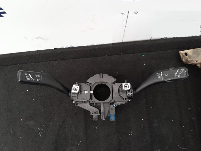 bontott VW TIGUAN Komplett Kormánykapcsoló (Bajuszkapcsoló)