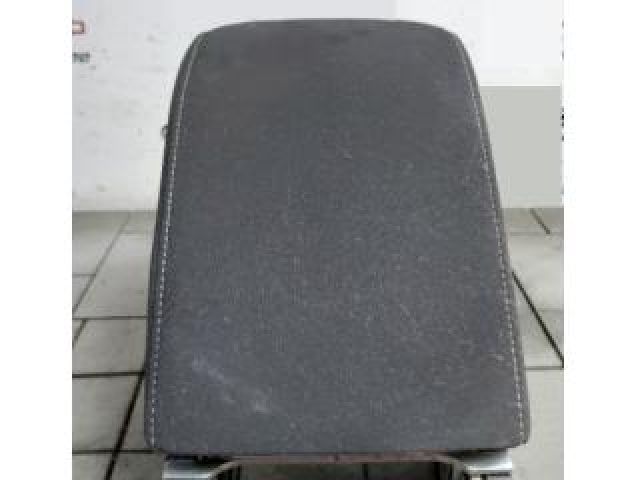 bontott VW TIGUAN Könyöklő