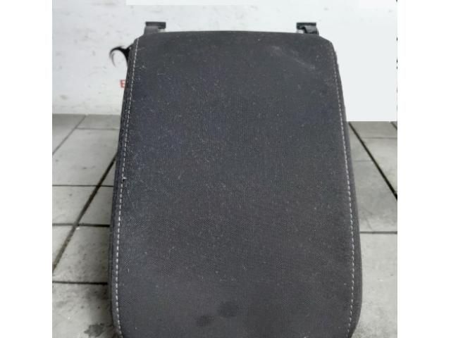 bontott VW TIGUAN Könyöklő