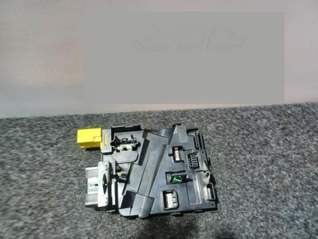 bontott VW TIGUAN Kormányoszlop Vezérlő