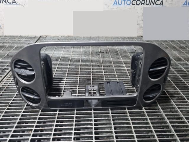 bontott VW TIGUAN Középső Szellőző