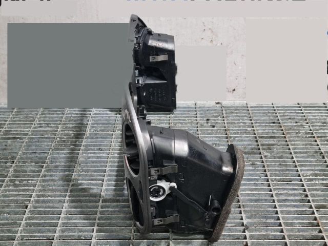 bontott VW TIGUAN Középső Szellőző