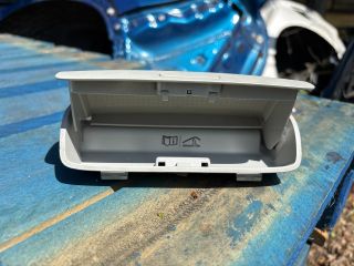 bontott VW TIGUAN Középső Szemüvegtartó