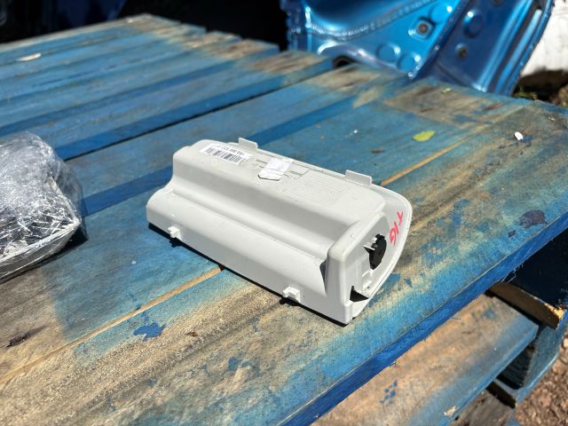 bontott VW TIGUAN Középső Szemüvegtartó