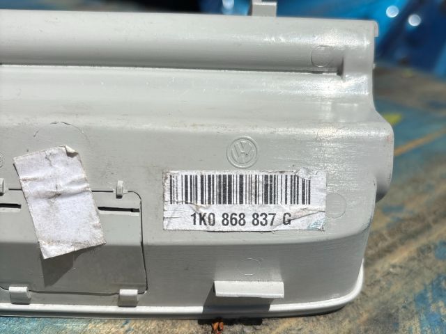 bontott VW TIGUAN Középső Szemüvegtartó