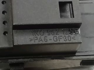 bontott VW TIGUAN Központizár Kapcsoló