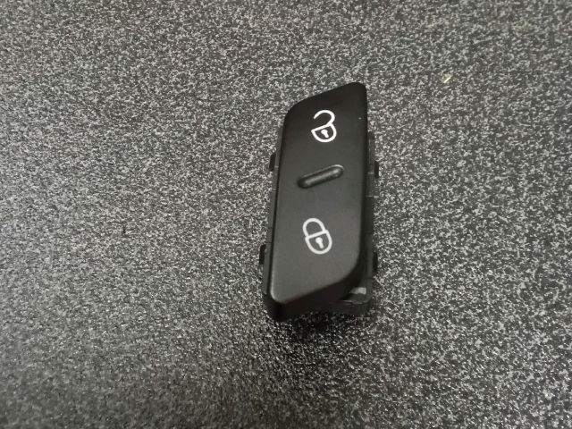 bontott VW TIGUAN Központizár Kapcsoló