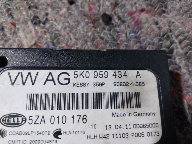 bontott VW TIGUAN Kulcs Nélküli Nyitás Jeladó