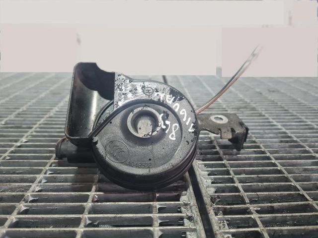 bontott VW TIGUAN Kürt