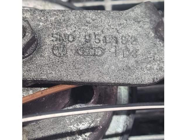 bontott VW TIGUAN Kürt