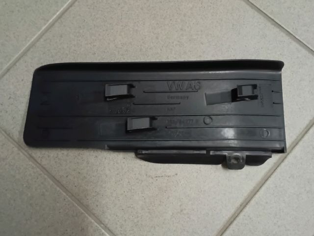 bontott VW TIGUAN Lábtámasz Burkolat