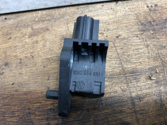 bontott VW TIGUAN Légzsák Indító Modul Oldallégzsák