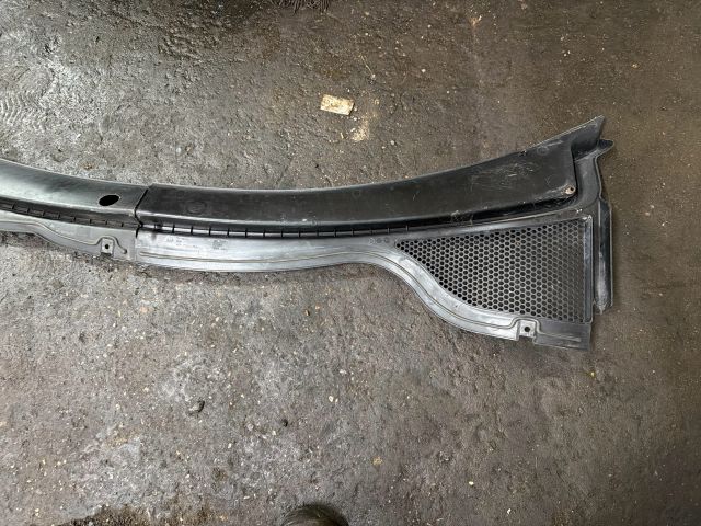 bontott VW TIGUAN Levélrács