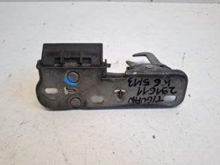 bontott VW TIGUAN Motorháztető Biztonsági Kampó