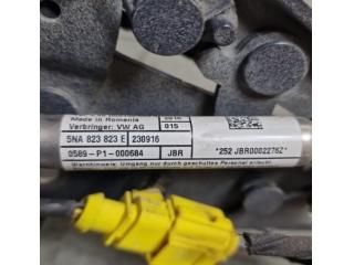 bontott VW TIGUAN Motorháztető Jobb Zsanér