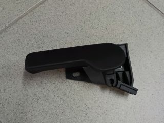 bontott VW TIGUAN Motorháztető Nyitó Kar / Gomb