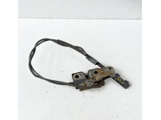 bontott VW TIGUAN Motorháztető Zárszerkezet