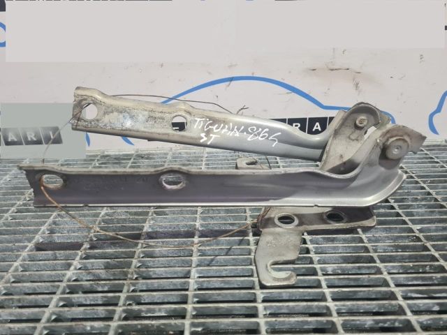 bontott VW TIGUAN Motorháztető Zsanér Pár