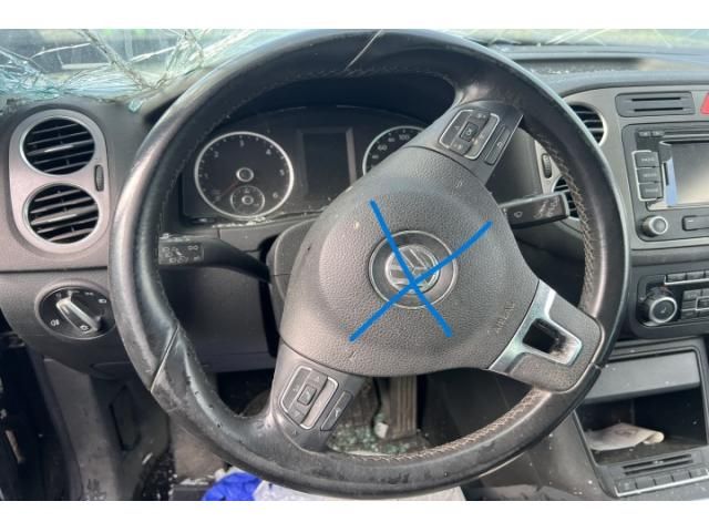 bontott VW TIGUAN Multikormány