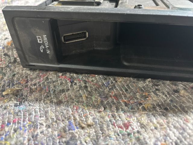 bontott VW TIGUAN Multimédia Vezérlő