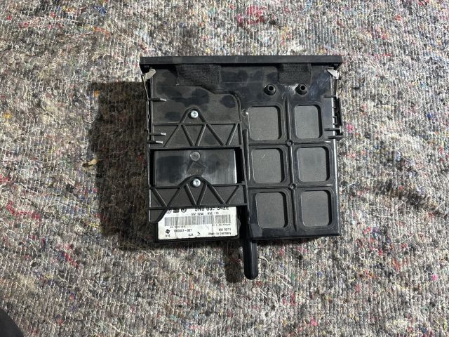 bontott VW TIGUAN Multimédia Vezérlő