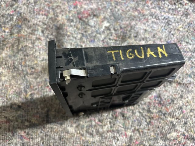 bontott VW TIGUAN Multimédia Vezérlő