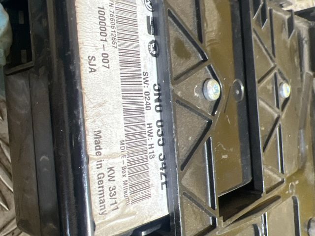 bontott VW TIGUAN Multimédia Vezérlő