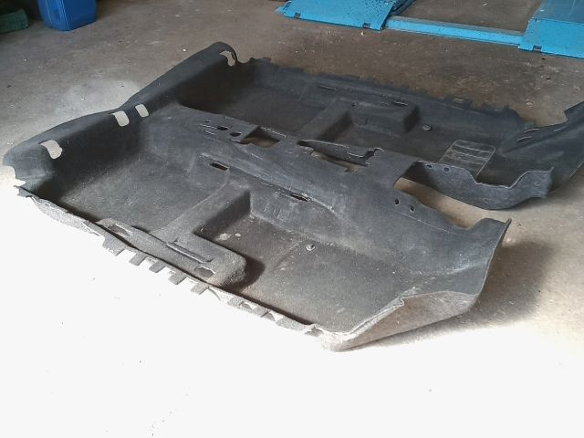 bontott VW TIGUAN Padlószőnyeg